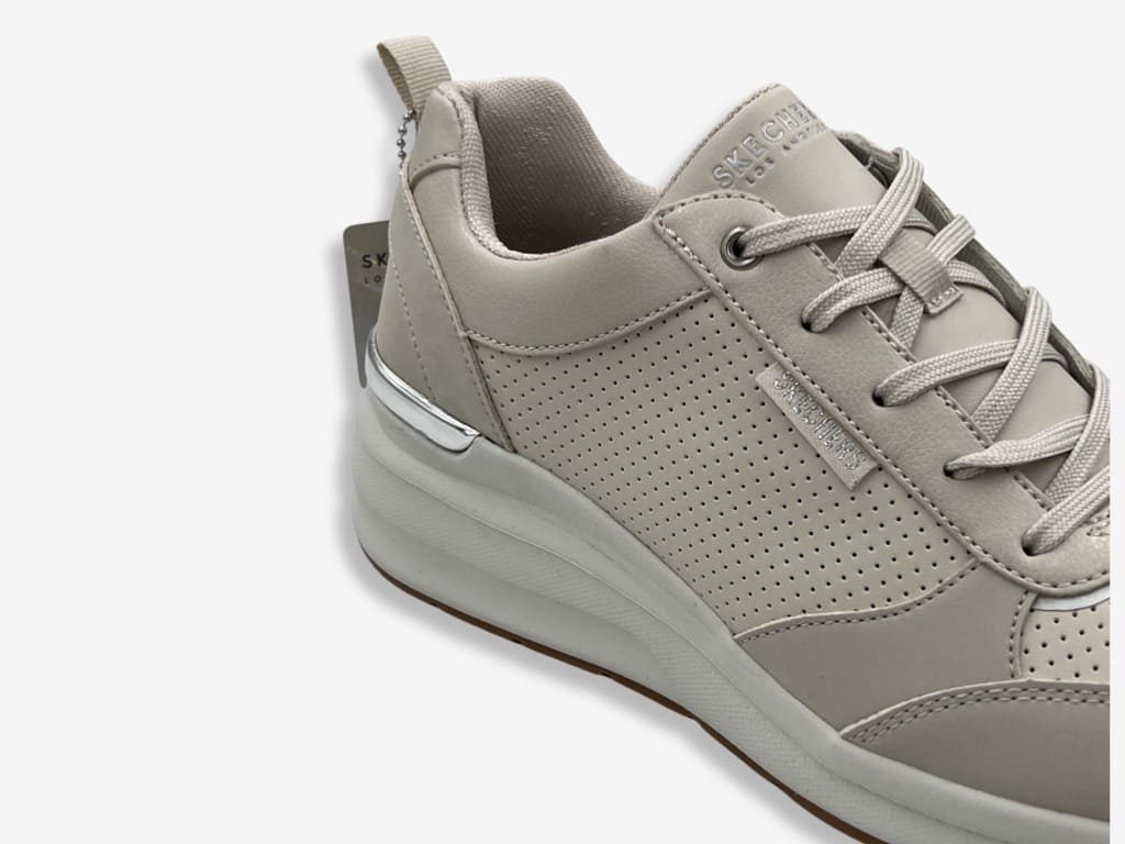 Skechers Subtle Spots