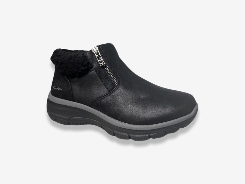 Skechers Social Mode
