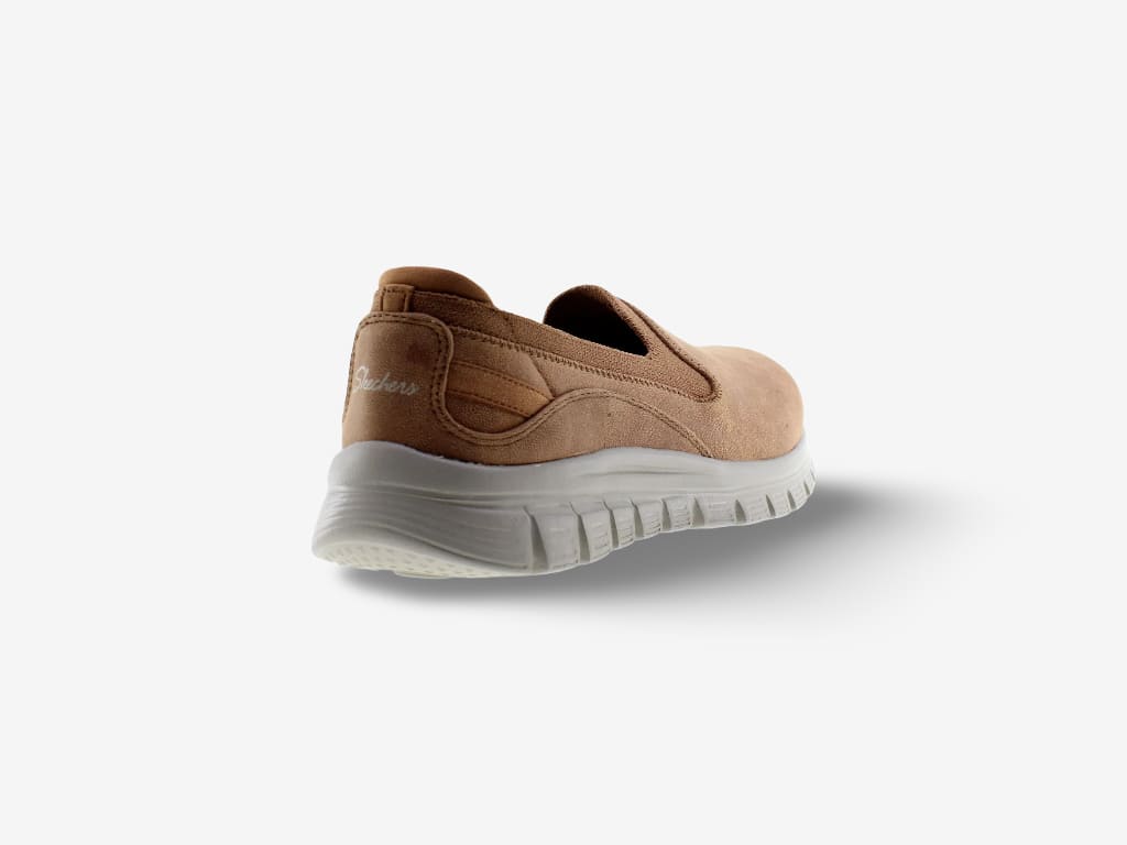 Skechers Leaning In
