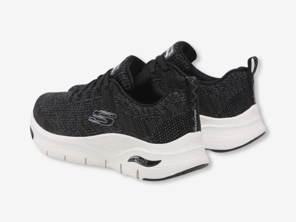 Skechers Infinite Adventure